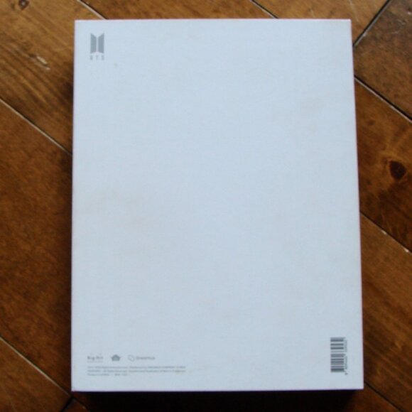 BTS Map Of The Soul 7 Version 2 CD Excellent Box Set Posters Stickers NEW - Picture 2 of 9